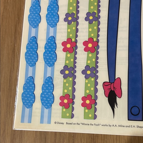 Disney Sandylion Sticker Collection with Blue, Yellow, and Green (Set of 5) - Picture 4 of 16